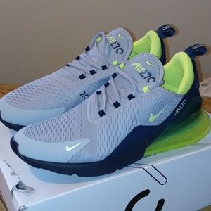 Nike Air Max 270